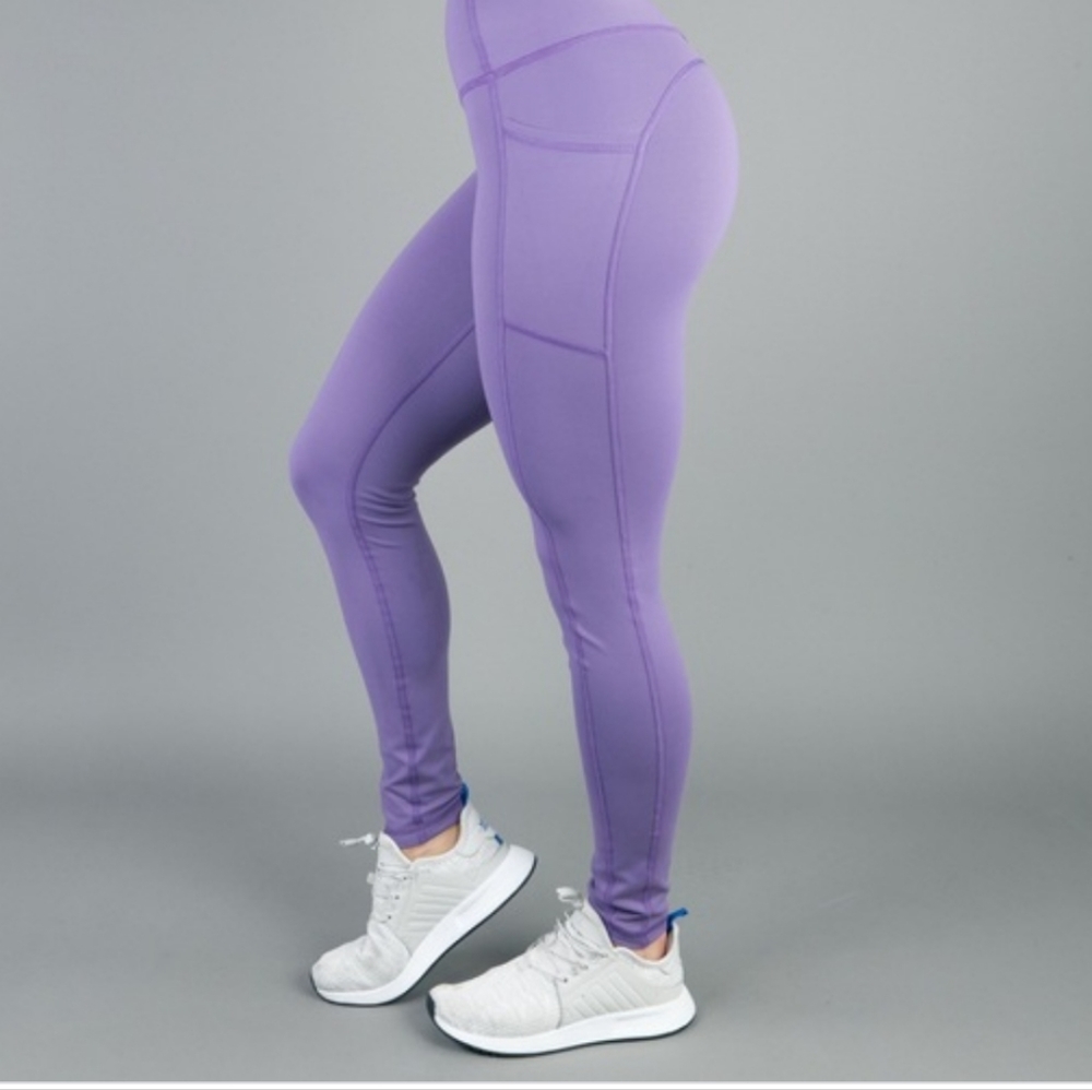 Buffbunny Luna Leggings - Wisteria size small
